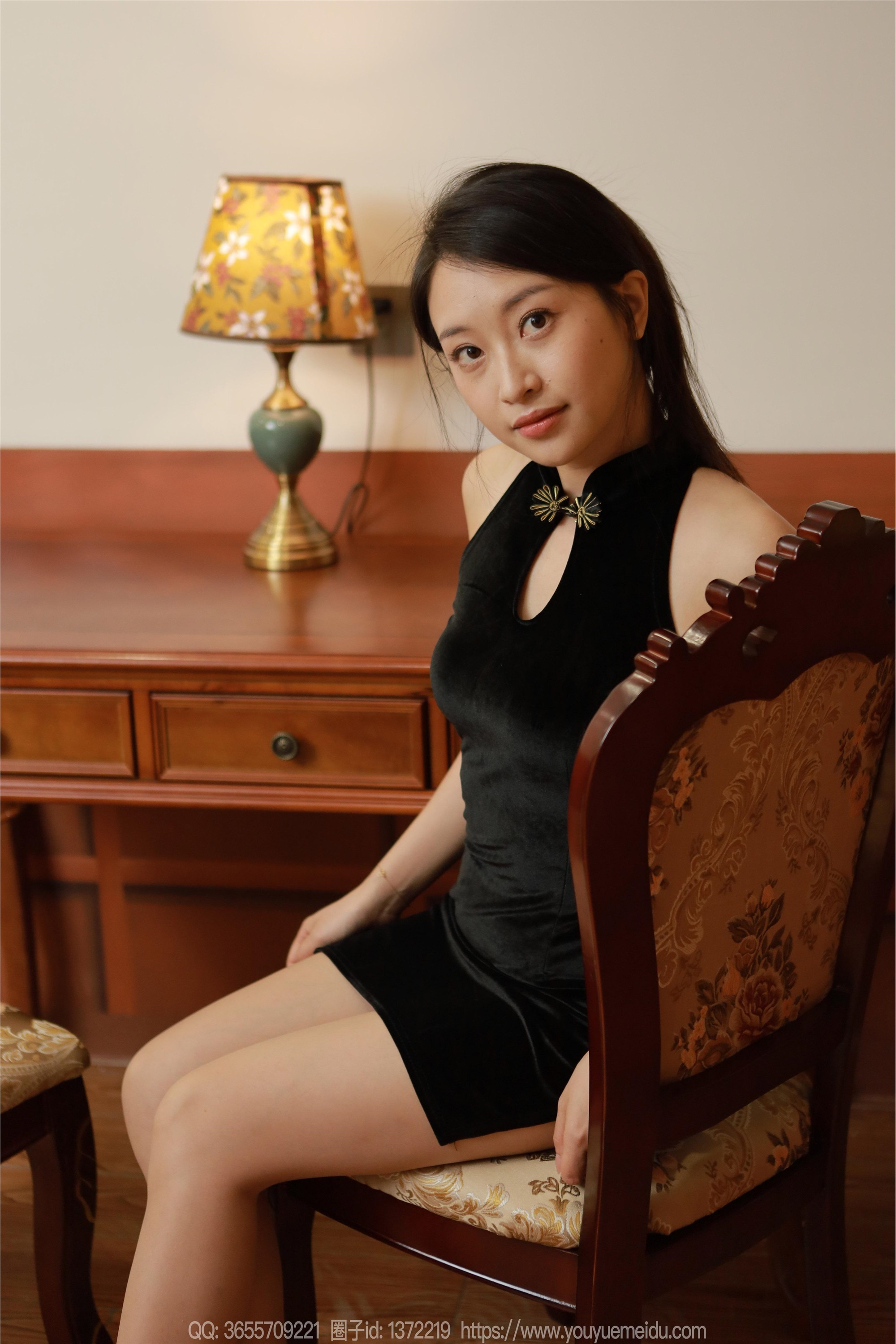 IESS异思趣向  2024.10.01 丝享家 1860 小婕《露肩旗袍》